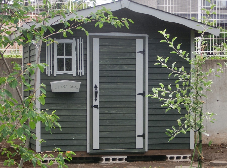 美*紗様 木製物置台 O 完成しました♪（こもれび16型 コロラドグリーン 長野県H様